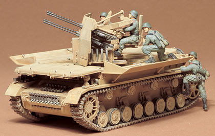 Сборная модель  35101 Tamiya Немецкая зенитная установка Flakpanzer Mobelwagen со счетверенной 20мм пушкой и (4 фигурами) 