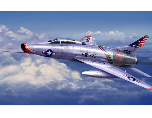 Сборная модель 01648 Trumpeter Американский истребитель F-100С "Супер Сейбр" 