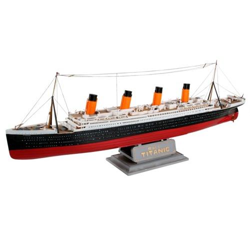 05215 Revell Лайнер Титаник Масштаб 1/570