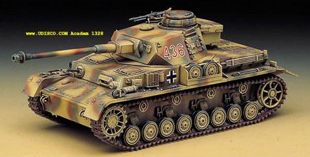 Сборная модель 13234 Academy Немецкий танк Panzer IV Ausf.H/J  