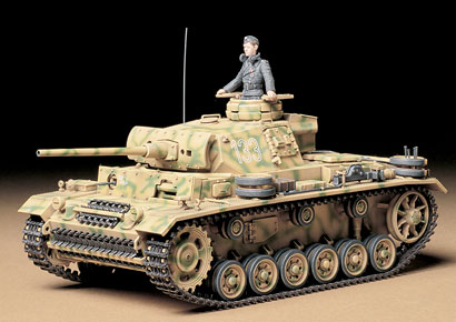 Сборная модель 35215 Tamiya Немецкий танк Pz.kpfw.III Ausf.L KwK50L/60 1942г. с 1 фигурой танкиста 