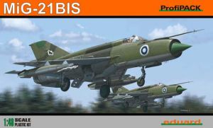 8232 Eduard Советский истребитель MiG-21 BIS (ProfiPACK) Масштаб 1/48