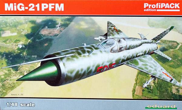 8237 Eduard Советский истребитель MiG-21 PFM (ProfiPACK) 1/48