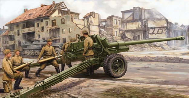 Сборная модель 02331 Trumpeter Советская противотанковая 100мм пушка БС-3 образца 1944 года  