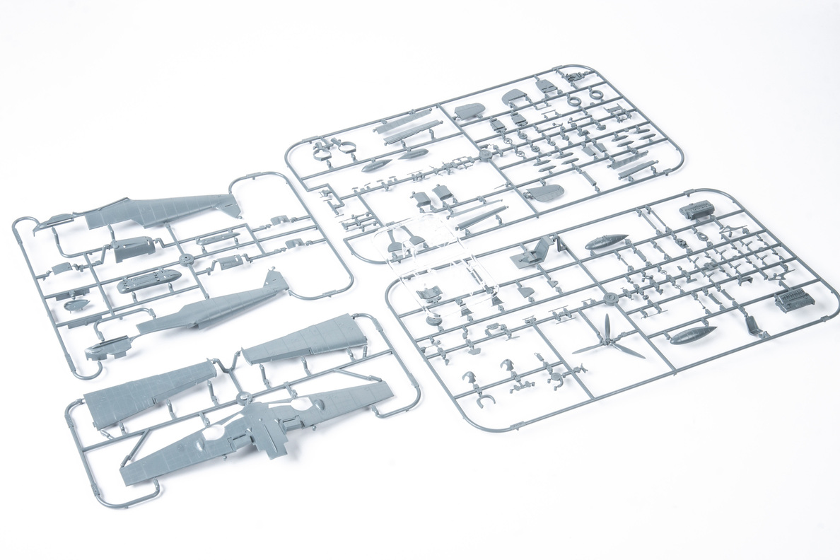 84196 Eduard Самолет Bf 109E-4 (Weekend) 1/48